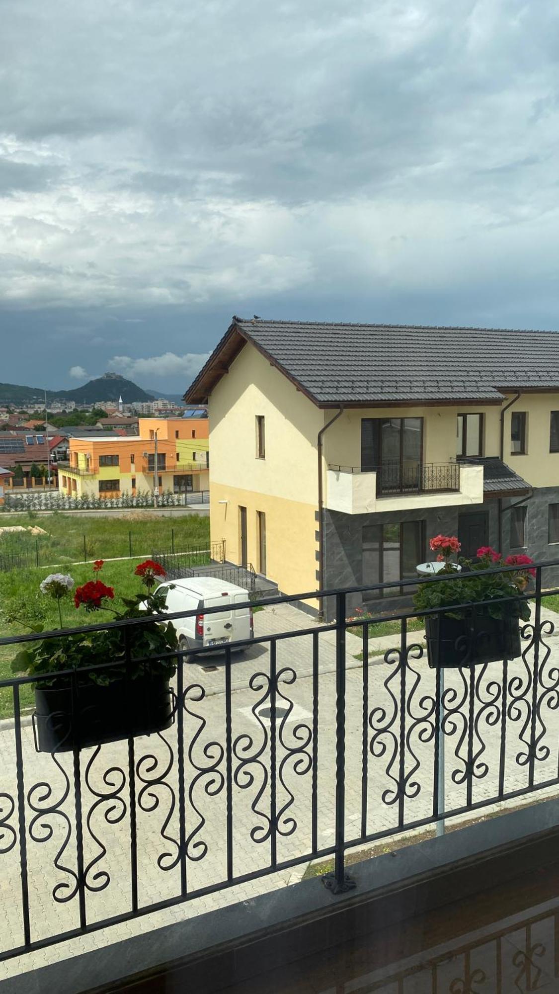 Vila Green By Plaiul Greenbike Дева Екстериор снимка